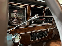 Lincoln town car 4.9 v8 signature sd 160pk 1989, k-946-bx - afbeelding 12 van  32