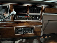 Lincoln town car 4.9 v8 signature sd 160pk 1989, k-946-bx - afbeelding 13 van  32
