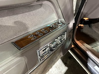 Lincoln town car 4.9 v8 signature sd 160pk 1989, k-946-bx - afbeelding 19 van  32