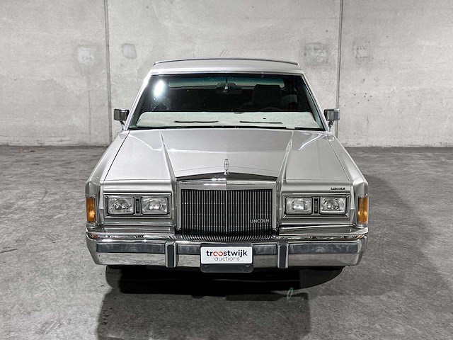 Lincoln town car 4.9 v8 signature sd 160pk 1989, k-946-bx - afbeelding 29 van  32
