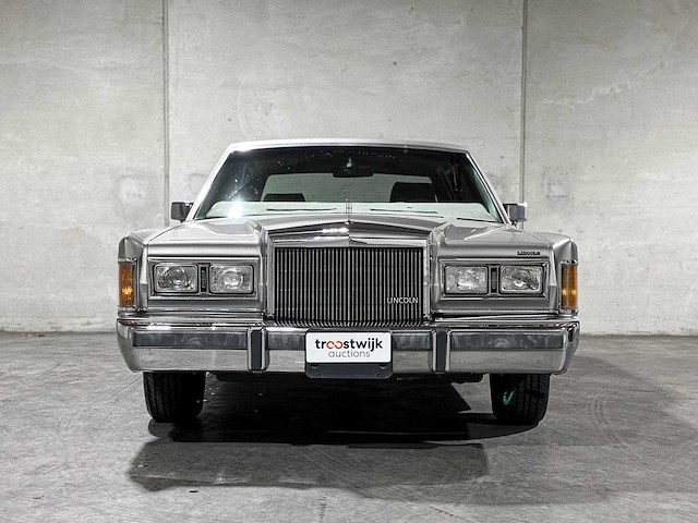 Lincoln town car 4.9 v8 signature sd 160pk 1989, k-946-bx - afbeelding 30 van  32
