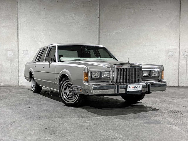 Lincoln town car 4.9 v8 signature sd 160pk 1989, k-946-bx - afbeelding 31 van  32