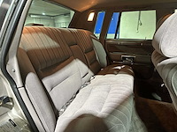 Lincoln town car 4.9 v8 signature sd 160pk 1989, k-946-bx - afbeelding 29 van  39