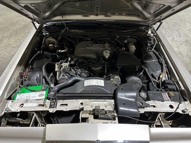 Lincoln town car 4.9 v8 signature sd 160pk 1989, k-946-bx - afbeelding 32 van  39