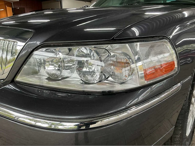 Lincoln town car federal coach rouwauto – amerikaanse luxe, tijdloze klasse 2007 v8 btw auto - afbeelding 21 van  56