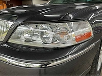 Lincoln town car federal coach rouwauto – amerikaanse luxe, tijdloze klasse 2007 v8 btw auto - afbeelding 21 van  56