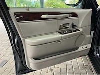 Lincoln town car federal coach rouwauto – amerikaanse luxe, tijdloze klasse 2007 v8 btw auto - afbeelding 27 van  56
