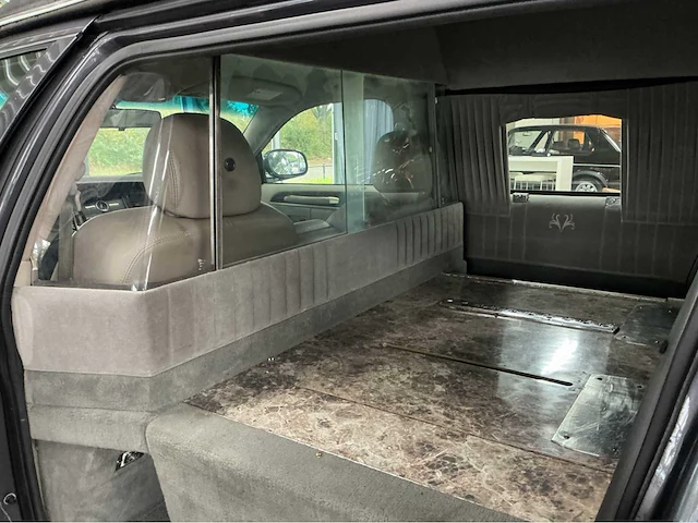 Lincoln town car federal coach rouwauto – amerikaanse luxe, tijdloze klasse 2007 v8 btw auto - afbeelding 41 van  56
