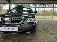 Lincoln town car federal coach rouwauto – amerikaanse luxe, tijdloze klasse 2007 v8 btw auto - afbeelding 45 van  56