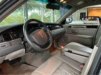 Lincoln town car federal coach rouwauto – amerikaanse luxe, tijdloze klasse 2007 v8 btw auto - afbeelding 23 van  50