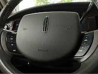 Lincoln town car federal coach rouwauto – amerikaanse luxe, tijdloze klasse 2007 v8 btw auto - afbeelding 30 van  50