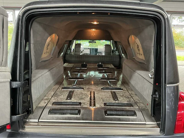 Lincoln town car federal coach rouwauto – amerikaanse luxe, tijdloze klasse 2007 v8 btw auto - afbeelding 44 van  50