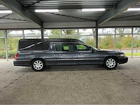 Lincoln town car federal coach rouwauto – amerikaanse luxe, tijdloze klasse 2007 v8 btw auto - afbeelding 47 van  50