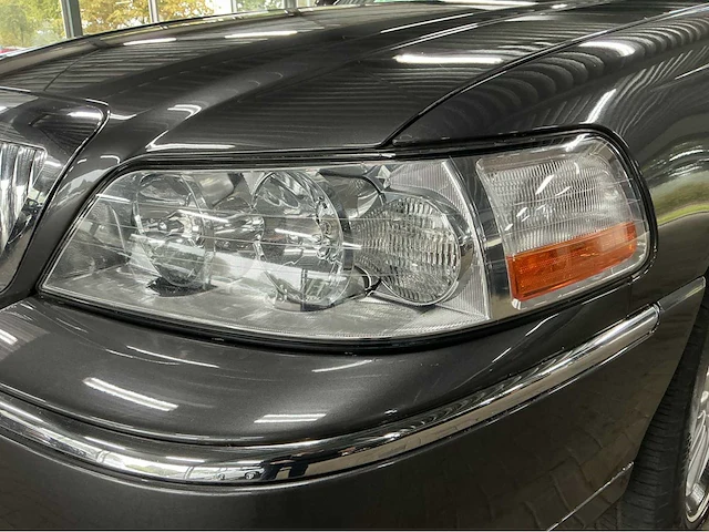 Lincoln town car federal coach rouwauto – amerikaanse luxe, tijdloze klasse 2008 v8 btw auto - afbeelding 18 van  51