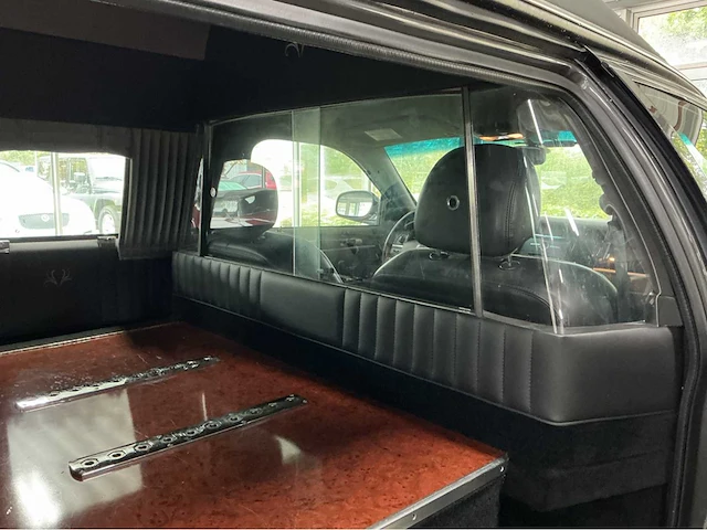 Lincoln town car federal coach rouwauto – amerikaanse luxe, tijdloze klasse 2008 v8 btw auto - afbeelding 43 van  51