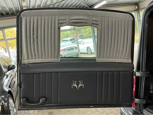 Lincoln town car federal coach rouwauto – amerikaanse luxe, tijdloze klasse 2008 v8 btw auto - afbeelding 46 van  51