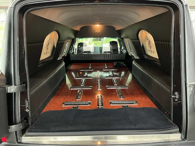 Lincoln town car federal coach rouwauto – amerikaanse luxe, tijdloze klasse 2008 v8 btw auto - afbeelding 47 van  51