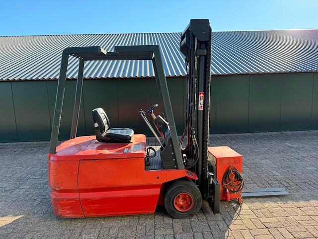 Linde - 1992 - e20 - vorkheftruck - afbeelding 14 van  15