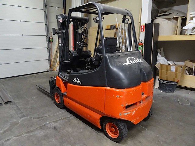Linde - 2001 - e25/600-02 - vorkheftruck - afbeelding 12 van  23