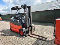 Linde - 2005 - e30/03/600 - vorkheftruck - afbeelding 1 van  33