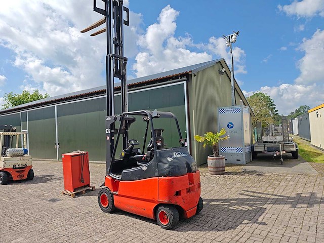 Linde - 2005 - e30/03/600 - vorkheftruck - afbeelding 16 van  33