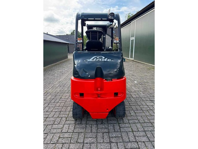 Linde - 2005 - e30/03/600 - vorkheftruck - afbeelding 14 van  17