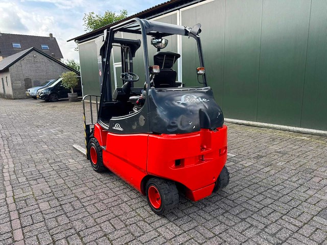 Linde - 2005 - e30/03/600 - vorkheftruck - afbeelding 15 van  17