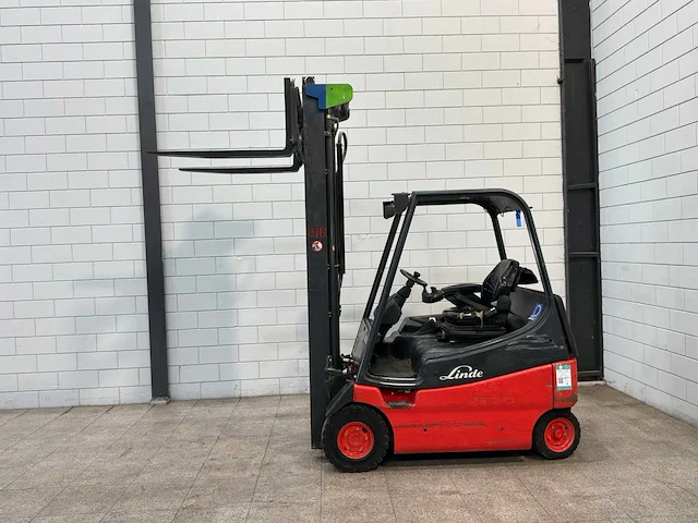 Linde - 2006 - e20 - vorkheftruck - afbeelding 7 van  20