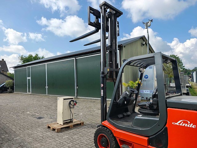 Linde - 2007 - e40p - vorkheftruck - afbeelding 9 van  13