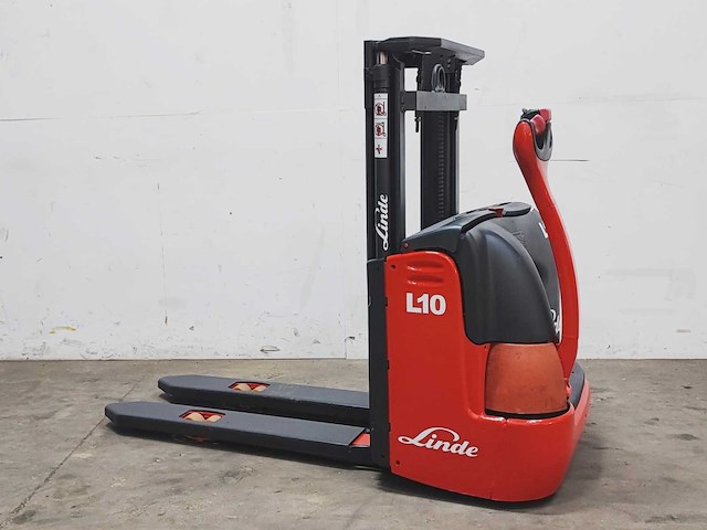 Linde - 2007 - l10 - stapelaar - afbeelding 1 van  7