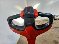 Linde - 2012 - 16 - elektrische palletwagen - afbeelding 8 van  10