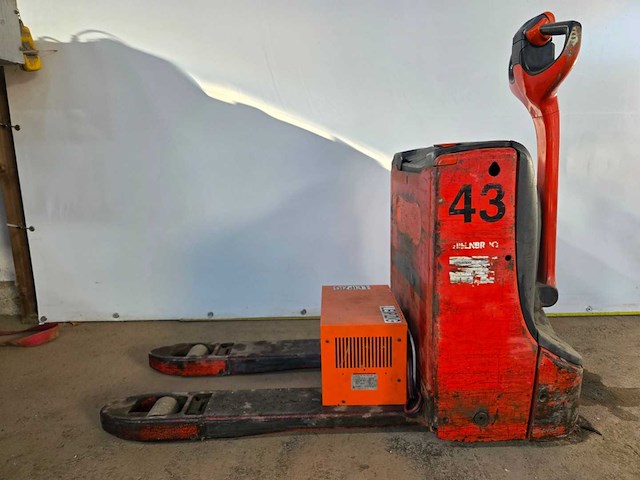 Linde - 2012 - 16 - palletwagen 24v - afbeelding 9 van  16