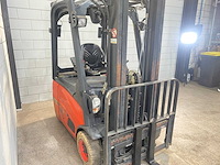 Linde - 2012 - e15 - vorkheftruck - afbeelding 8 van  11
