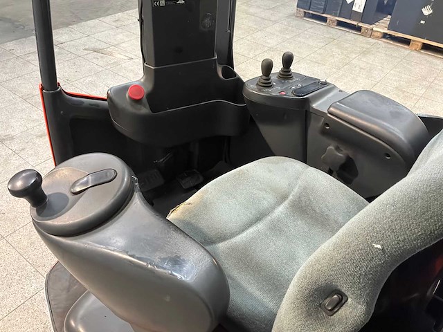 Linde - 2012 - r14x-03 - reachtruck - afbeelding 4 van  19