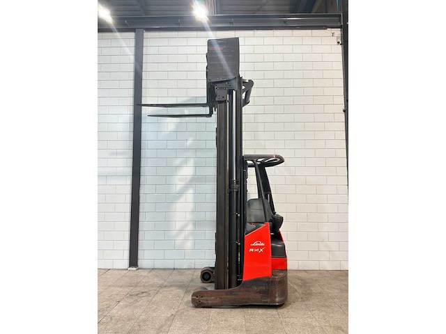 Linde - 2012 - r14x-03 - reachtruck - afbeelding 14 van  19