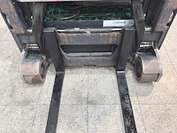 Linde - 2012 - r14x-03 - reachtruck - afbeelding 5 van  6