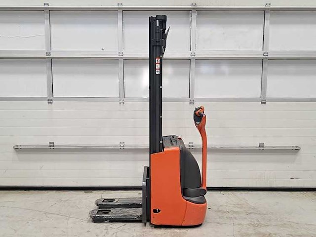 Linde - 2013 - l10 - 150 uren - stapelaar - afbeelding 3 van  10