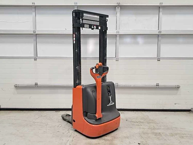 Linde - 2013 - l10 - 150 uren - stapelaar - afbeelding 4 van  10