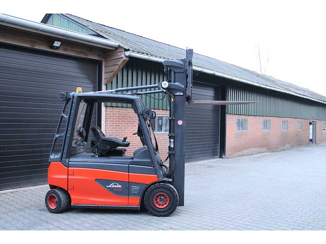 Linde - 2014 - e25 - 5.93m triplex, free-lift, vorkversteller, side-shift - vorkheftruck - afbeelding 3 van  18
