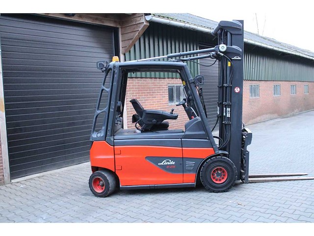 Linde - 2014 - e25 - 5.93m triplex, free-lift, vorkversteller, side-shift - vorkheftruck - afbeelding 8 van  18