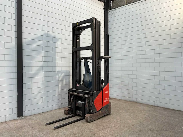 Linde - 2014 - r14x-03 - reach truck - afbeelding 13 van  18