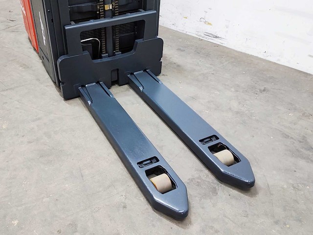 Linde - 2015 - l12 sp - stapelaar - afbeelding 2 van  11