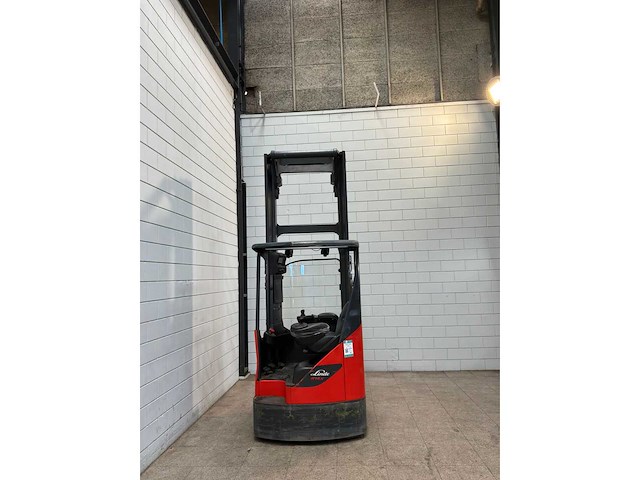 Linde - 2015 - r14x-03 - reach truck - afbeelding 13 van  18