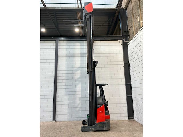 Linde - 2015 - r14x-03 - reach truck - afbeelding 18 van  18