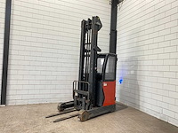 Linde - 2015 - r16 - reach truck - afbeelding 1 van  13