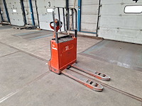 Linde - 2015 - t16 - elektrische palletwagen - afbeelding 1 van  3