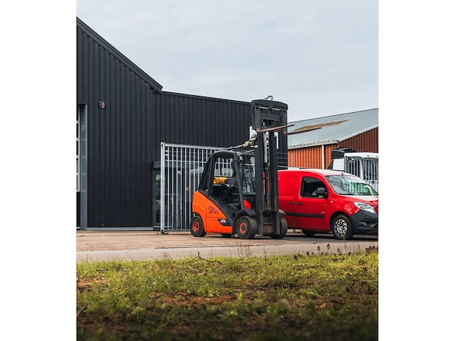 Linde - 2017 - h25t-02 - 5.55m triplex, free-lift, side-shift, vorkversteller - vorkheftruck - afbeelding 6 van  22