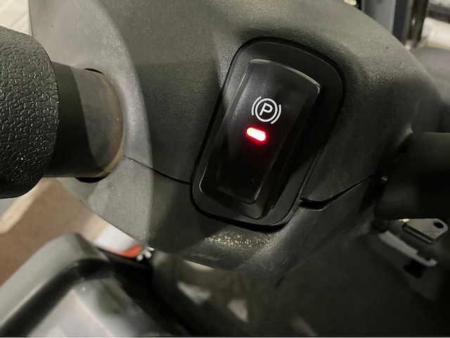 Linde - 2018 - e18-02 - vorkheftruck - afbeelding 3 van  9