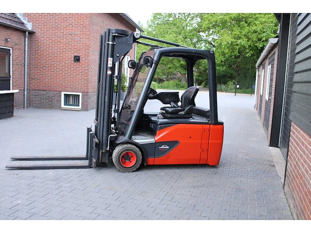 Linde - 2018 - e20 l -02 - vorkheftruck - afbeelding 11 van  18
