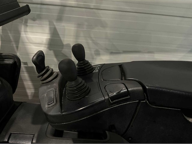 Linde - 2018 - e30hl-01/600 - 3999uur - lepelversteller vorkheftruck - afbeelding 2 van  22